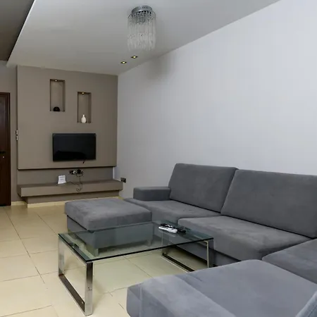 Center Flat 23 * Larnaca